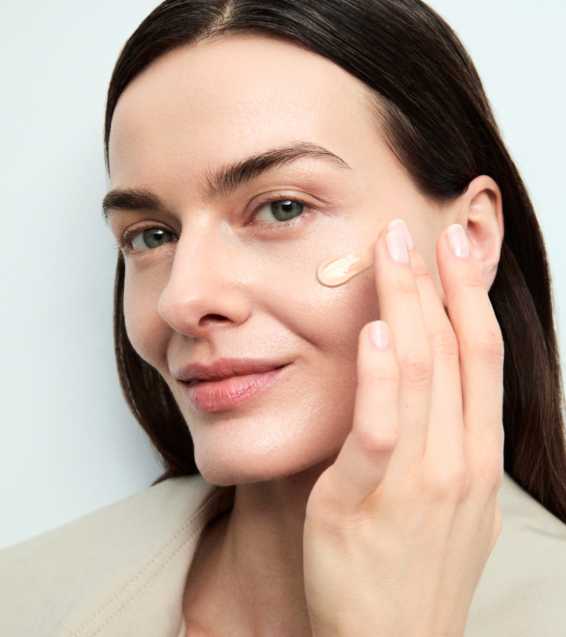 The Future zaawansowany krem CC SPF 30 beige